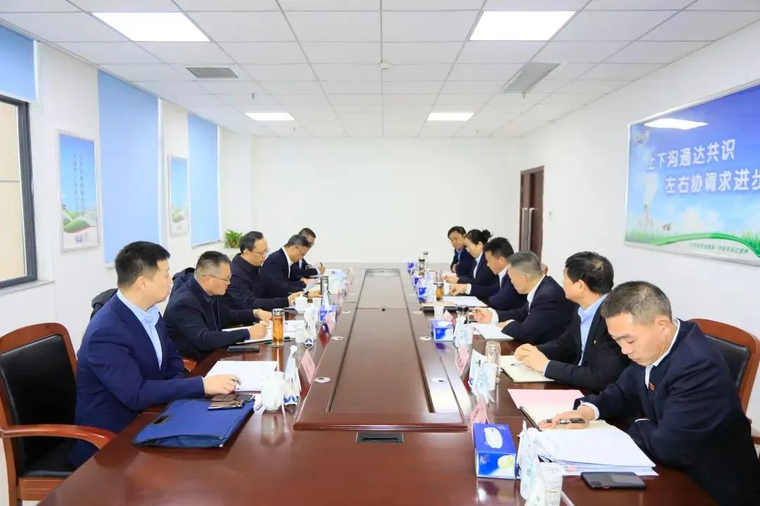 省政府國(guó)資委黨委書(shū)記、主任李濤一行到花花牛乳業(yè)集團(tuán)調(diào)研