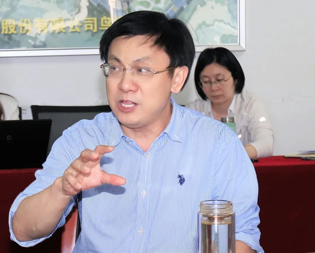 花花牛乳業(yè)集團(tuán)召開(kāi)10月份營(yíng)銷工作會(huì)議 花花牛乳業(yè)集團(tuán)召開(kāi)10月份營(yíng)銷工作會(huì)議