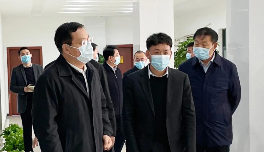 快訊 | 駐馬店市委副書(shū)記、市長(zhǎng)李躍勇一行蒞臨花花牛乳業(yè)集團(tuán)平輿瑞亞牧場(chǎng)調(diào)研