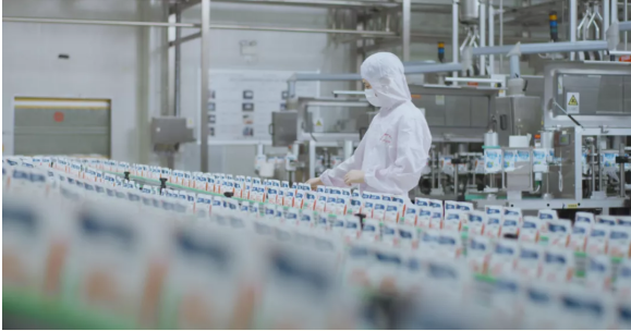 喜報 | 花花牛乳業(yè)集團被評為河南省第二批“兩業(yè)”融合試點單位 喜報 | 花花牛乳業(yè)集團被評為河南省第二批“兩業(yè)”融合試點單位