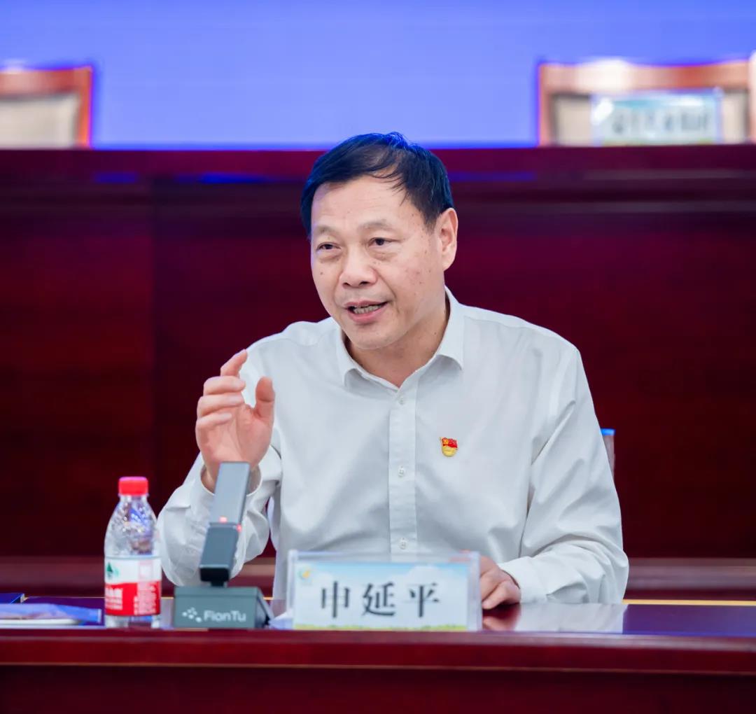 花花牛| 蘭考縣人民政府與蒙牛、花花牛達(dá)成戰(zhàn)略合作 助力河南奶業(yè)高質(zhì)量發(fā)展