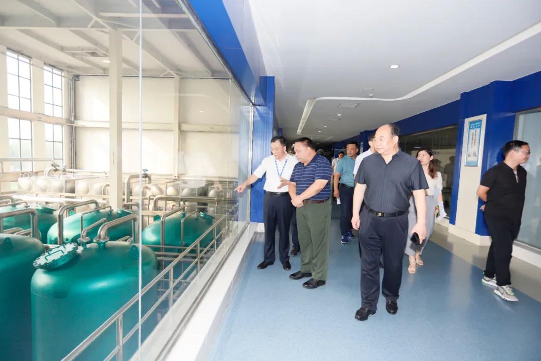 快訊 | 河南省人民政府食品安全委員會辦公室第三批食品安全示范區(qū)驗(yàn)收組領(lǐng)導(dǎo)蒞臨花花牛乳業(yè)集團(tuán)驗(yàn)收食品安全示范區(qū)建設(shè)情況 快訊 | 河南省人民政府食品安全委員會辦公室第三批食品安全示范區(qū)驗(yàn)收組領(lǐng)導(dǎo)蒞臨花花牛乳業(yè)集團(tuán)驗(yàn)收食品安全示范區(qū)建設(shè)情況