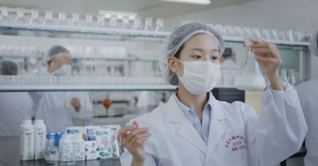 花花牛集團(tuán)旗下六家公司入選省農(nóng)業(yè)產(chǎn)業(yè)化重點龍頭企業(yè)名單 花花牛集團(tuán)旗下六家公司入選省農(nóng)業(yè)產(chǎn)業(yè)化重點龍頭企業(yè)名單