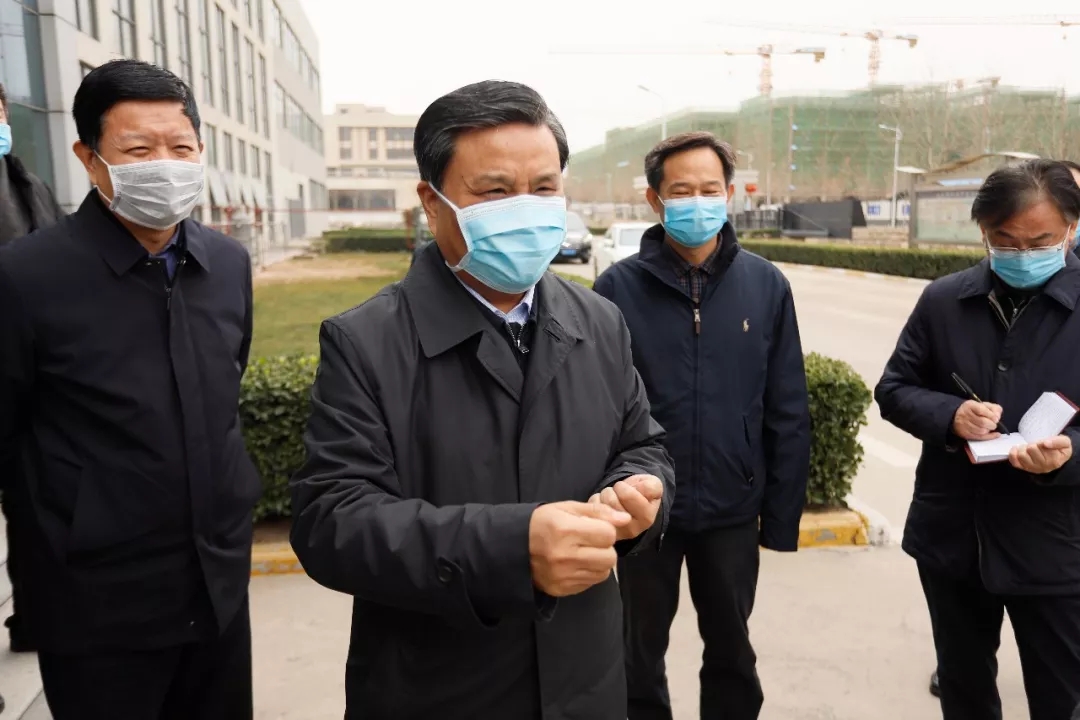 快訊丨河南省副省長武國定蒞臨花花牛乳業(yè)集團調(diào)研重點保障企業(yè)復(fù)工復(fù)產(chǎn)情況 快訊丨河南省副省長武國定蒞臨花花牛乳業(yè)集團調(diào)研重點保障企業(yè)復(fù)工復(fù)產(chǎn)情況