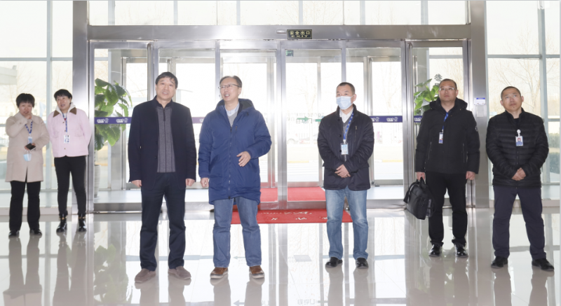 花花牛丨東北農(nóng)大食品學(xué)院院長、中原食品實(shí)驗(yàn)室首席科學(xué)家姜毓君教授蒞臨花花牛乳業(yè)集團(tuán)調(diào)研